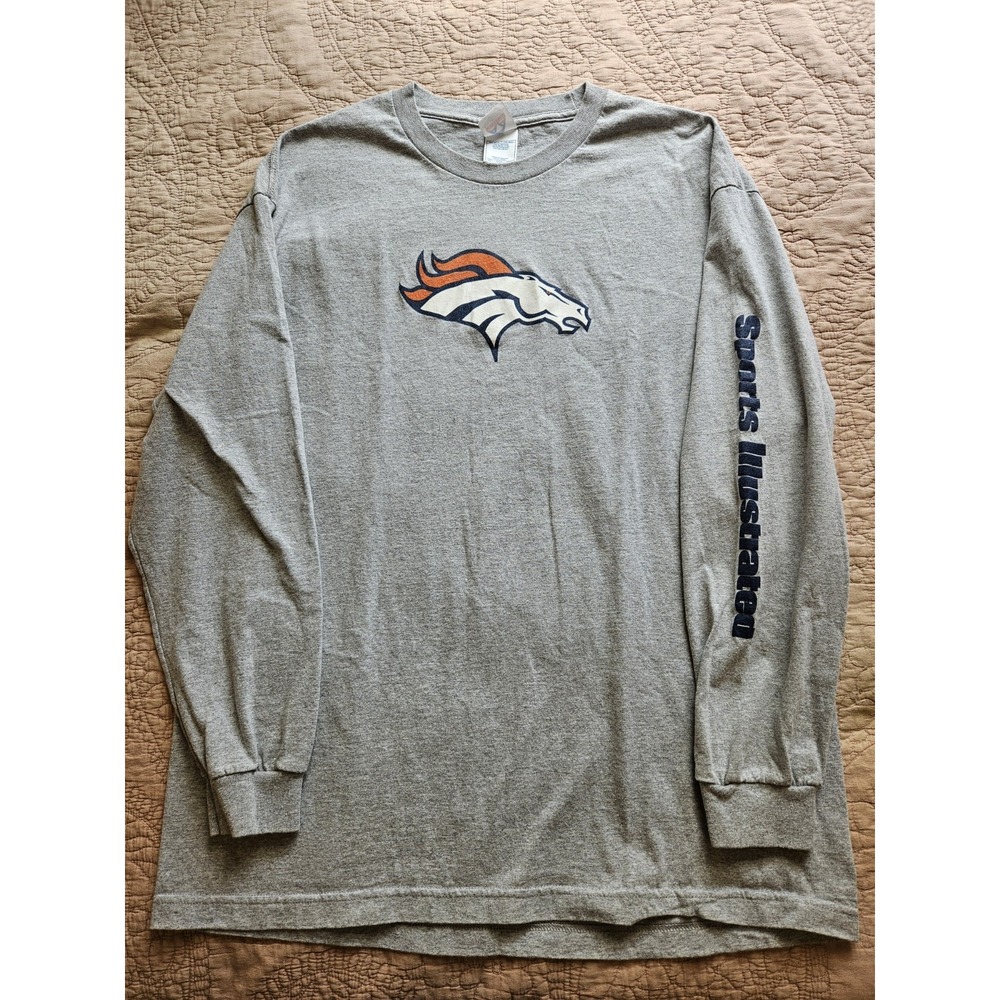 Denver Broncos Sports Illustrated Long Sleeve Gray Graphic T-Shirt, Size XL - Picture 2 of 6